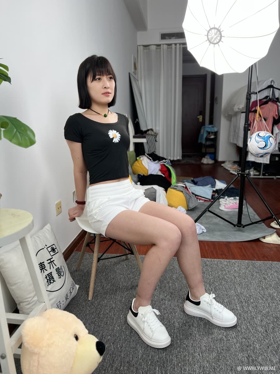 三禾摄影 NO.038 休闲裤小白鞋-1 - HDMISS