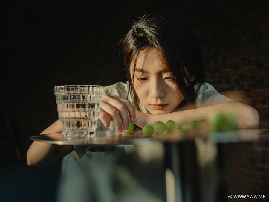 [YWW.ME] 情绪隐藏着光影中 腊月-1 - 脱兔网