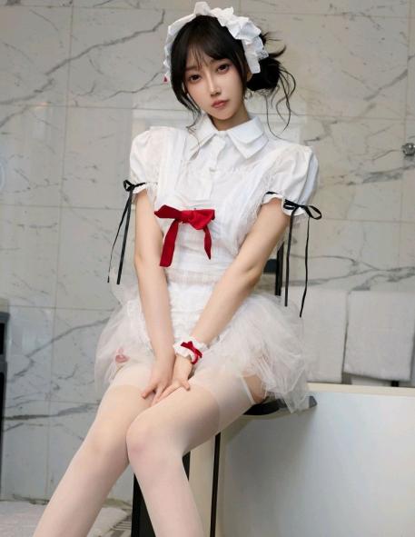 XiuRen秀人网 No.10827 玥儿玥er 萝莉女仆