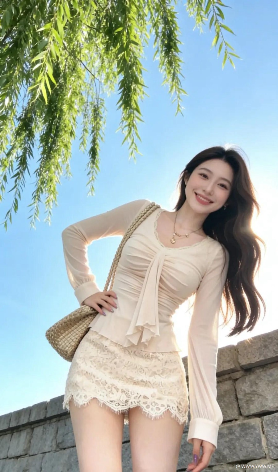 仰拍拍照,6个小动作,配合蓝天,拍照松弛漂亮,自然出片-5 - 尤丝