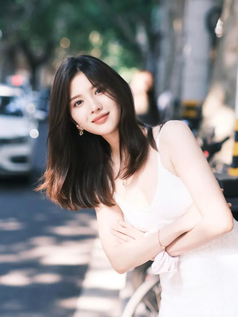 街边拍照，几个小动作，明媚漂亮，自然出片有氛围感-2 - HDMISS