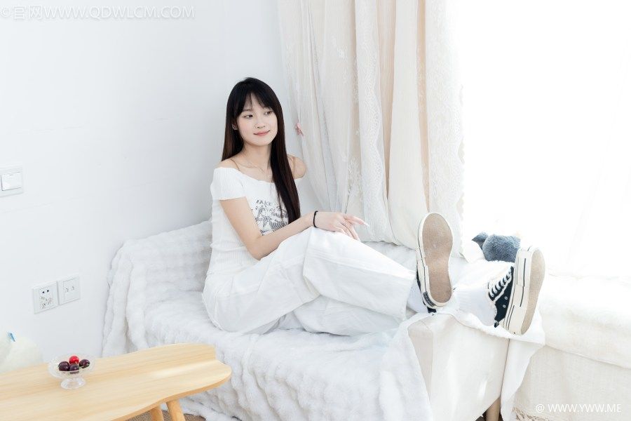 物恋传媒 NO.2670 山奈-帆布鞋、白棉袜-4 - HDMISS