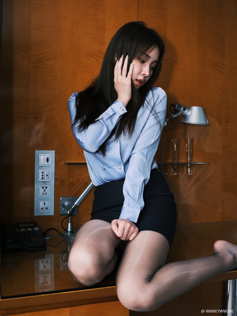 [YWW.ME] 水泥森林中的城市OL Sigh-3 - 脱兔网