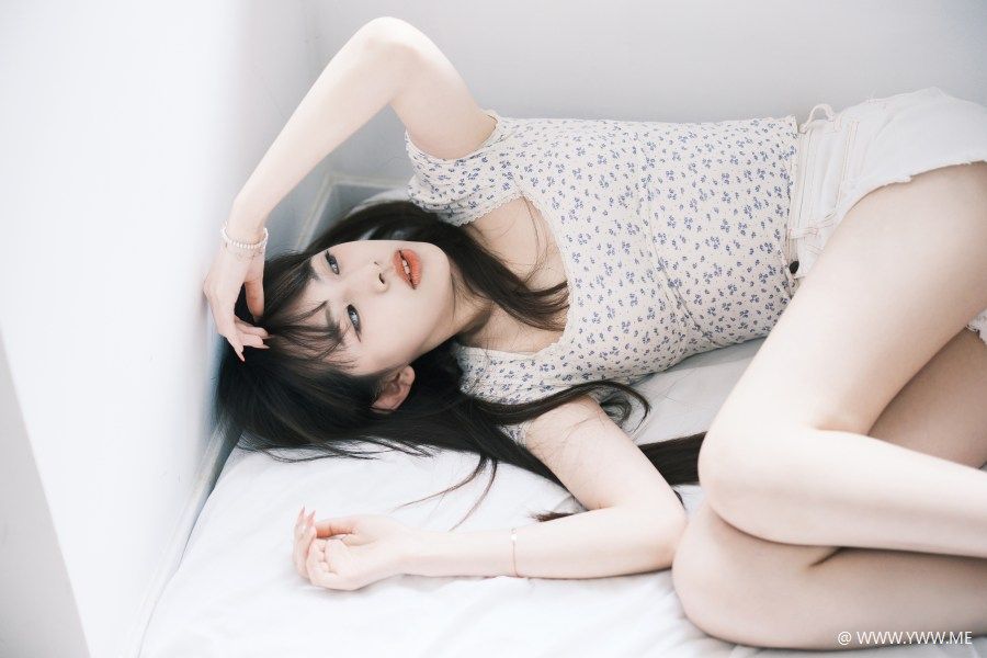 [YWW.ME] 光，落在你脸上 小蝶饱饱-3 - 脱兔网