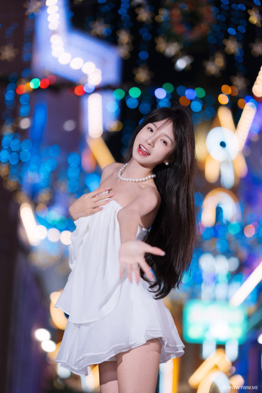 [YWW.ME] 夜景梅拉尼亚小镇撞色建筑里的温柔浪漫 妮一-3 - 脱兔网
