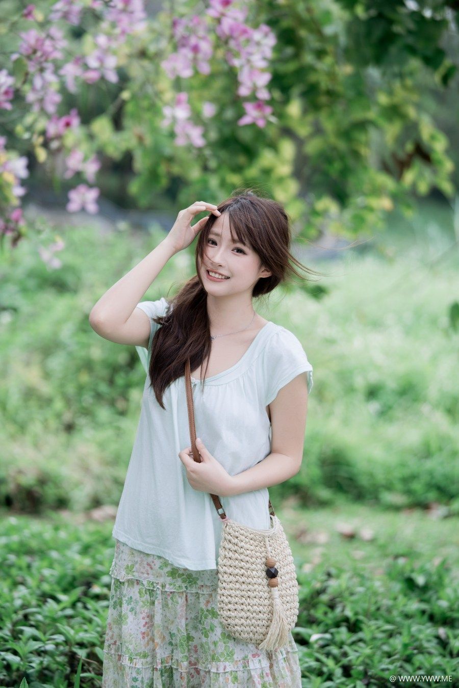 [YWW.ME] 一组自带温柔滤镜的森系写真 甜甜很开心-3 - HDMISS
