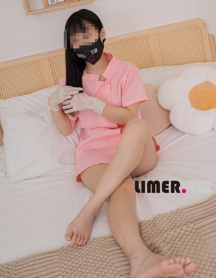 [台湾Limerence] 牙助小猫的裸足日常，脚脚洗牙的特别服务😈