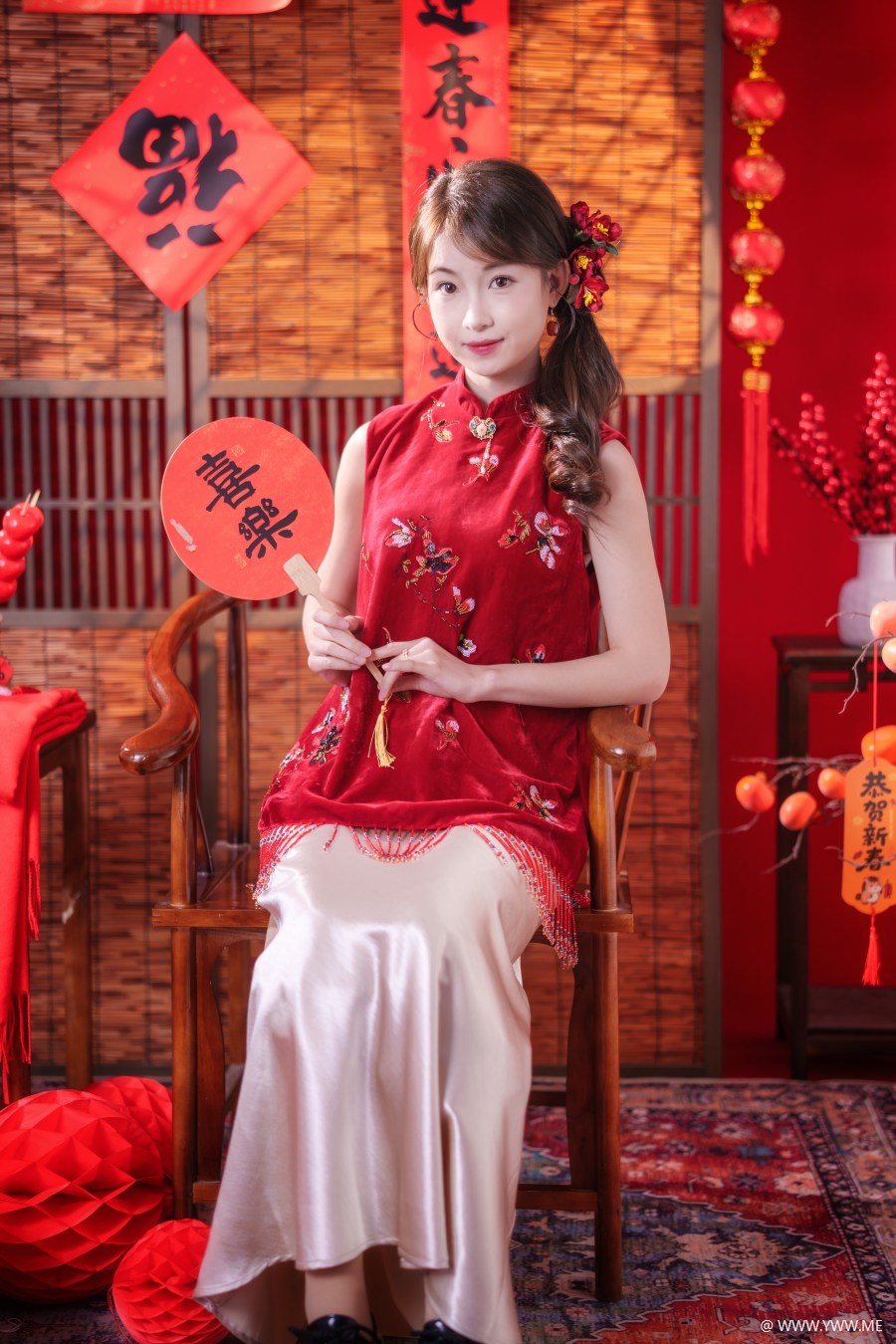 [YWW.ME] 新年红衣女少女 小邱-1 - HDMISS