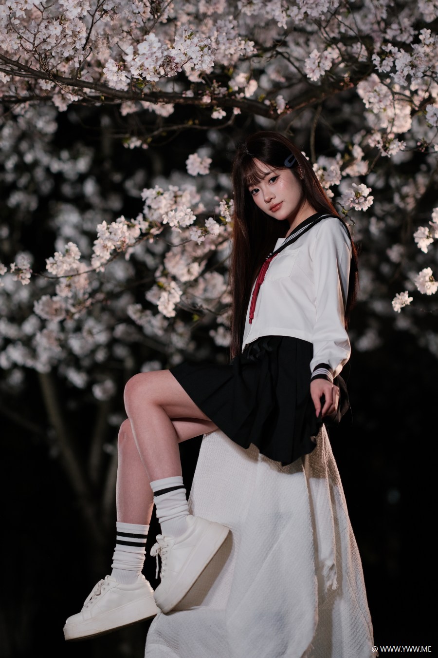 [YWW.ME] 夜樱人像 富士中画幅直出 纯纯-1 - 像素点