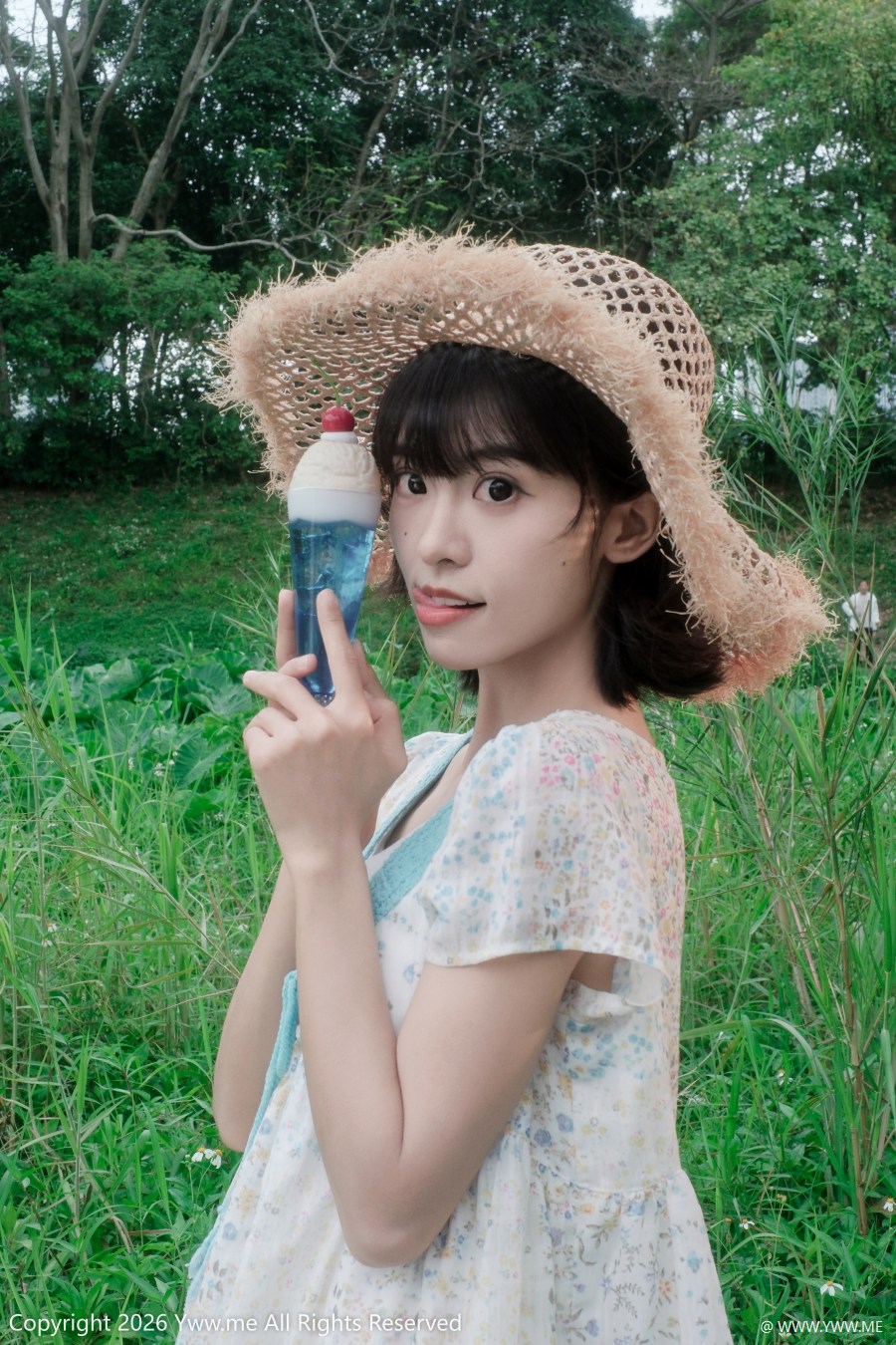 [YWW.ME] 夏日的浪漫，藏在漫野的绿意里 暗中讨饭-3 - HDMISS