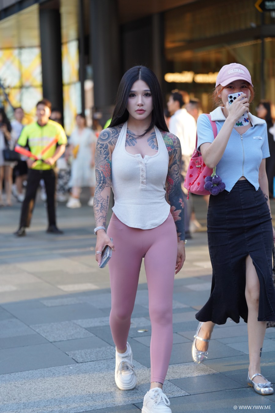 精选街拍 – 瑜伽裤小妹-4 - 像素点