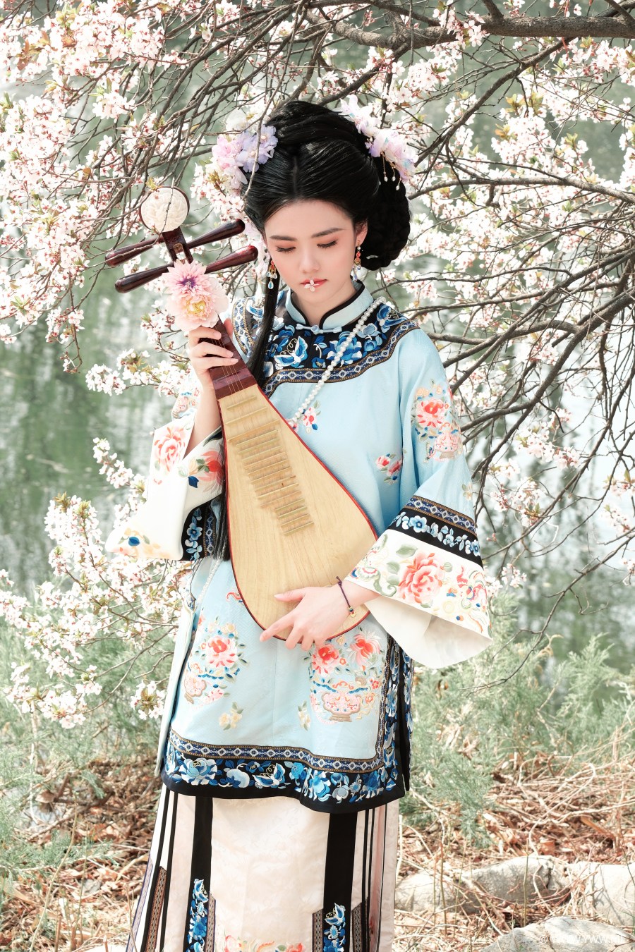 [YWW.ME] 昨日看花灼灼，今朝看花欲落 FFannyy-1 - 脱兔网