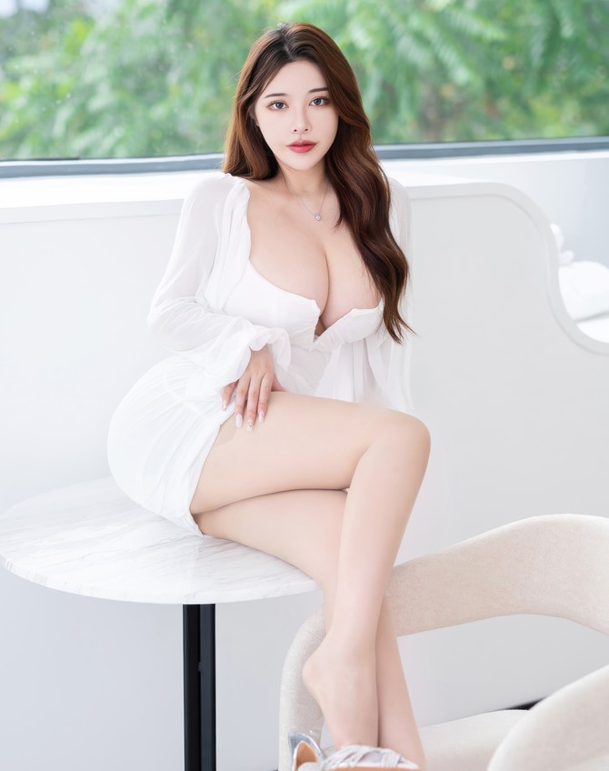软软RORO – 内购无水印 VOL.637 十月私拍 原版写真