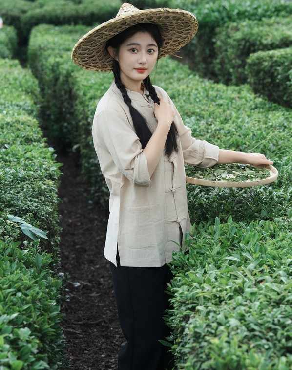 [YWW.ME] 采茶纪 把春天，揉进一捧新茶里 尼古拉斯依