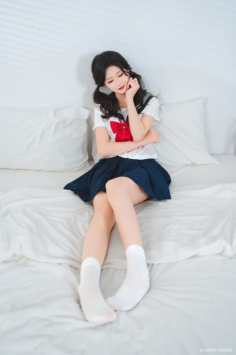 [YWW.ME] 日系水手服 浅灰背景 被定格的青春心事 林瑜-1 - 像素点