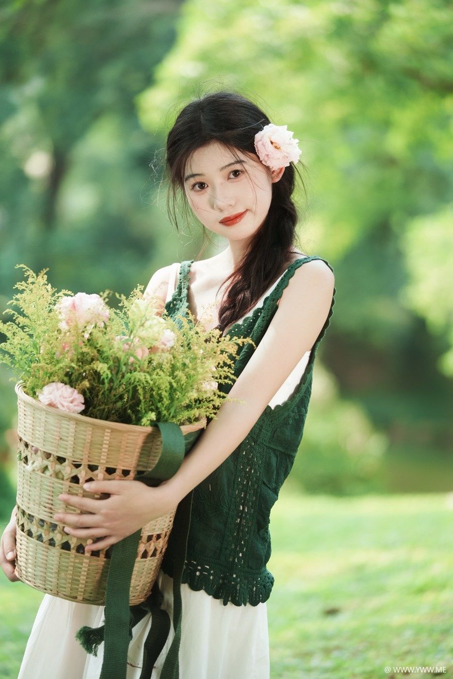 [YWW.ME] 绿野与她 森系写真 欧阳明慧-2 - 脱兔网