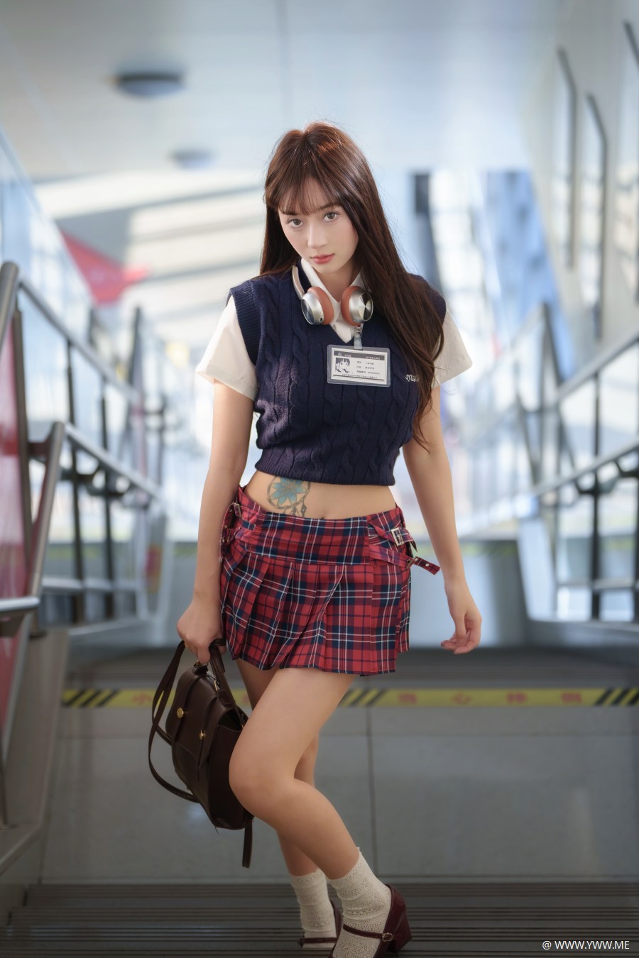 [YWW.ME] 地铁站女孩 邓邓（摆烂版）-2 - 脱兔网