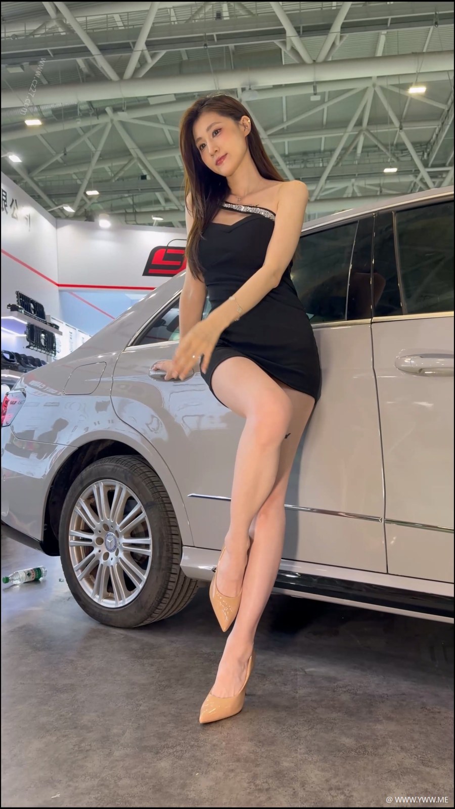 橙子摄影 – 黑色短裙美腿-3 - 尤丝