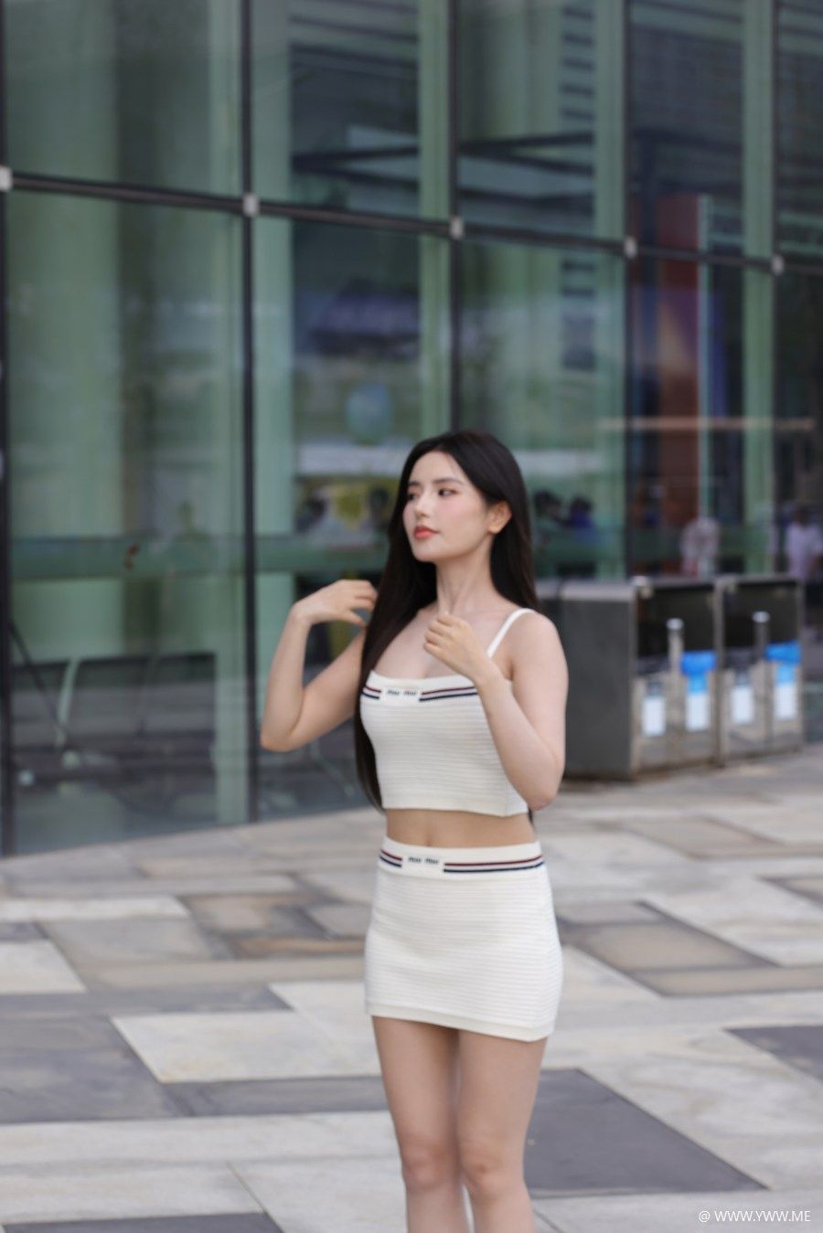 精选街拍 – 甜美女神鹿鹿鹿-2 - HDMISS