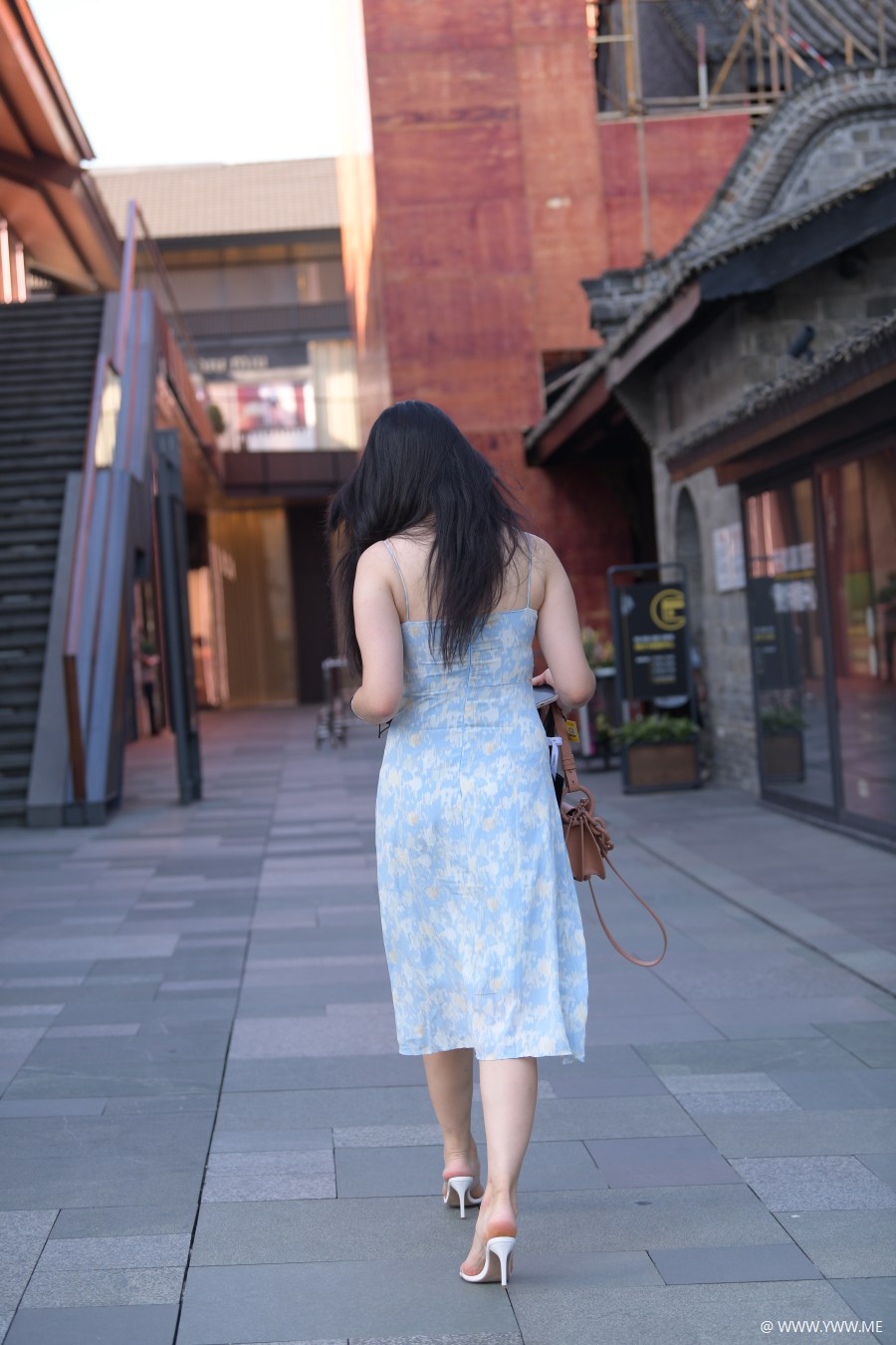精选街拍 – 丰满的闺蜜-4 - 尤丝