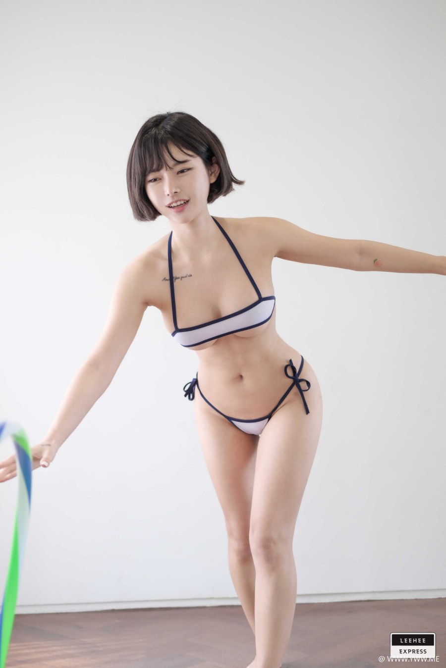 [LeeheeExpress] LEDG-153 U.hwa-1 - 尤丝