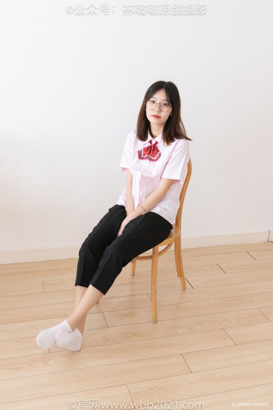 [袜啵啵] 积分限定作品 NO.043 小甜豆-校服、平底布鞋、白棉袜、裸足-2 - 尤丝