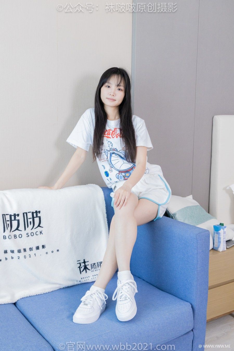 [袜啵啵] 积分限定作品 NO.046 甜甜圈-高帮和低帮匡威帆布鞋、板鞋、白棉袜、黑棉袜-1 - 尤丝