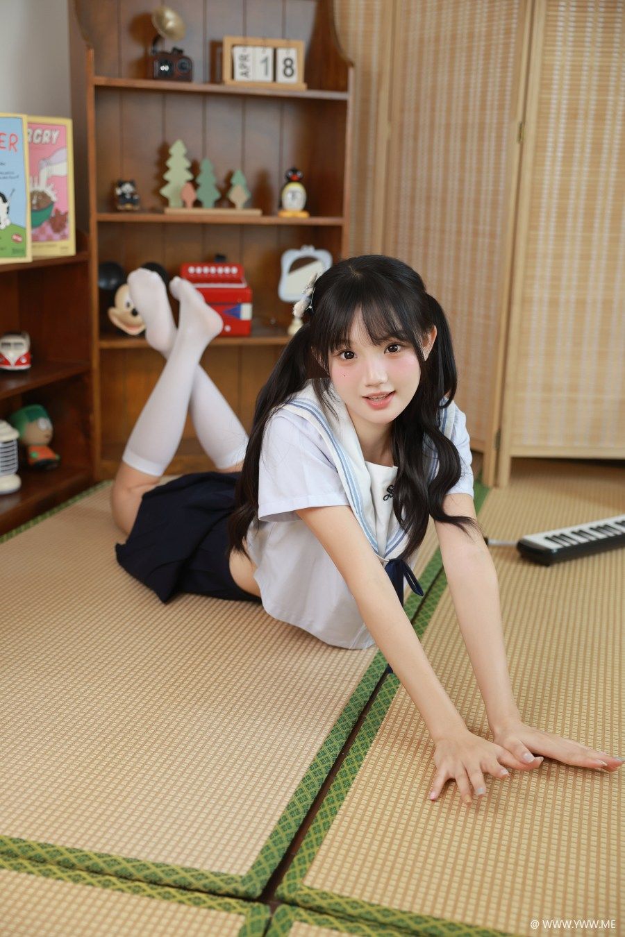 [YWW.ME] 日系jk少女 居家拍照 懒懒的睡眠羊-3 - 尤丝